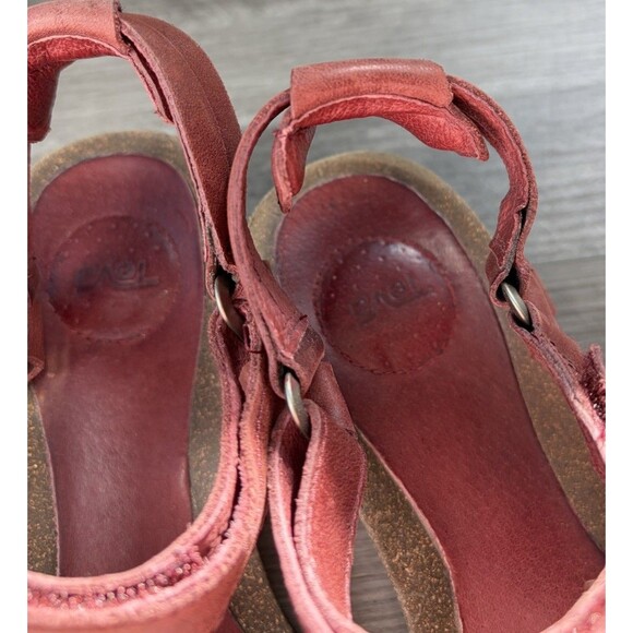 Teva Ysidro Sandals Womens 8 Red Leather Ankle Strap Wedge Shoes - Picture 5 of 8